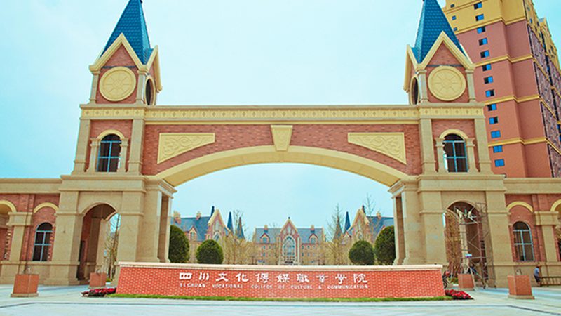 影视场景搭建：揭秘影视制作中的必备设备