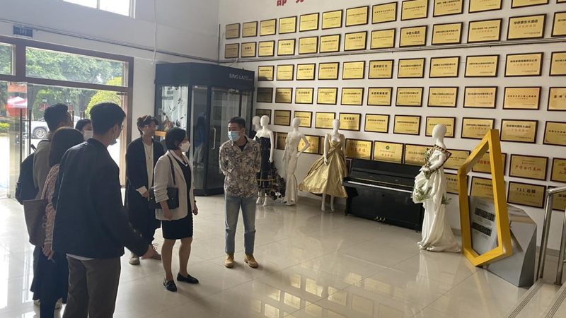 VI手册尺寸印刷报价全解析：尺寸标准与印刷成本揭秘